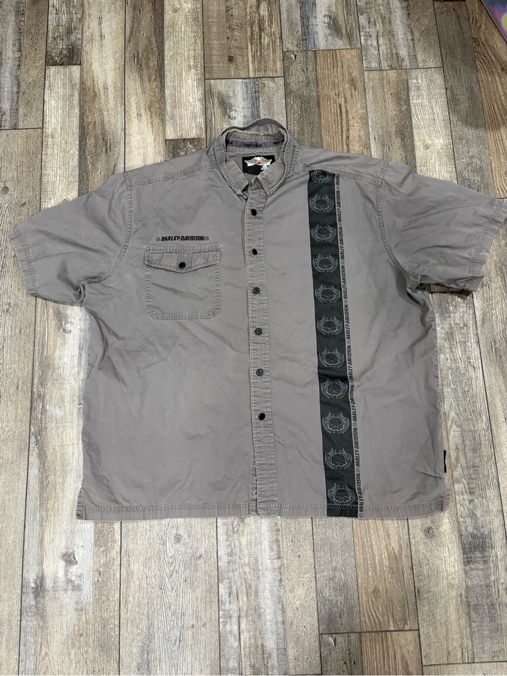 Harley-Davidson Gray Short Sleeve Button-Up Shirt Skull Stripe